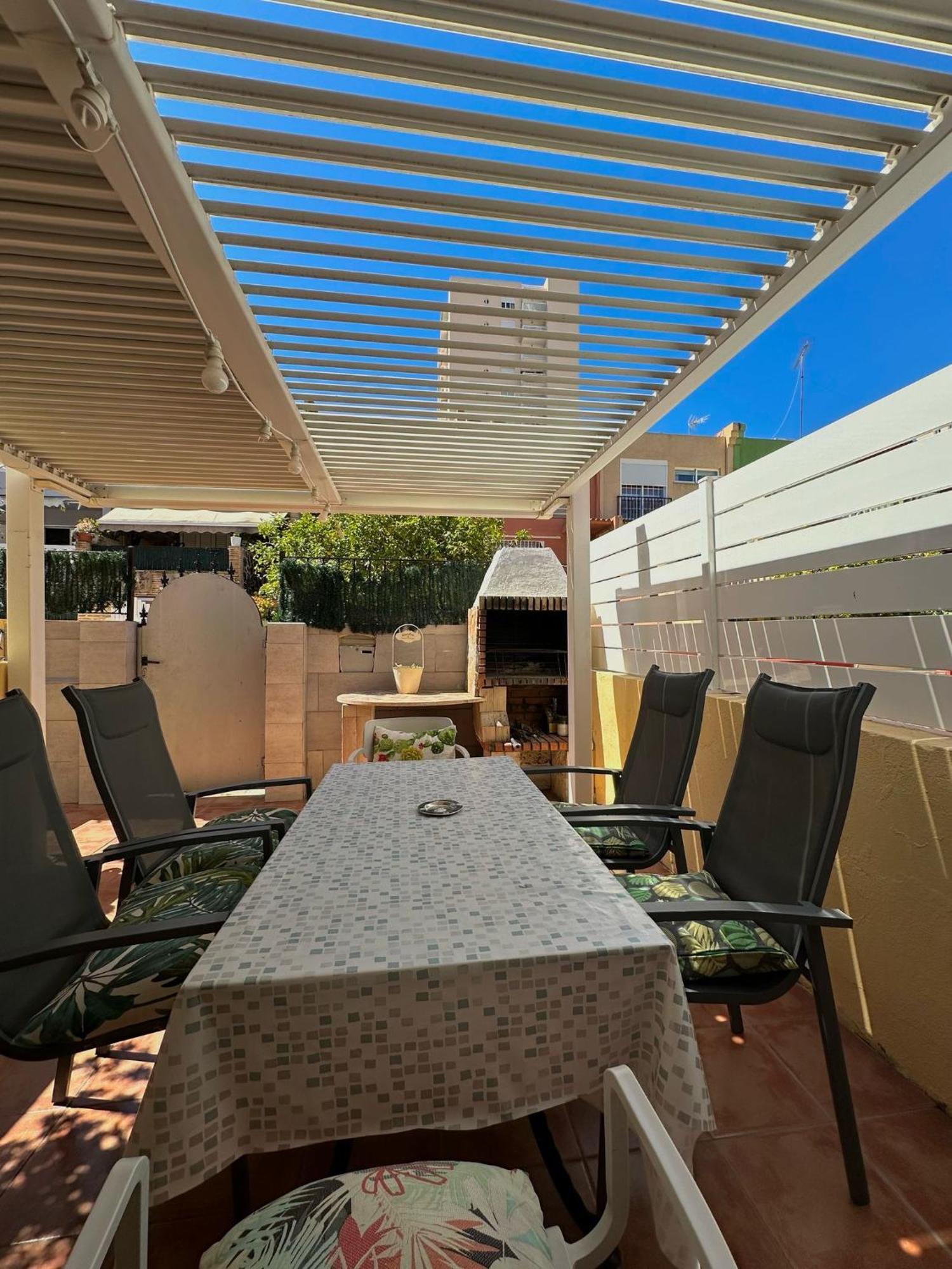 Apartamento Barbacoa, Piscina Y Playa Пуебла де Фарналс Екстериор снимка