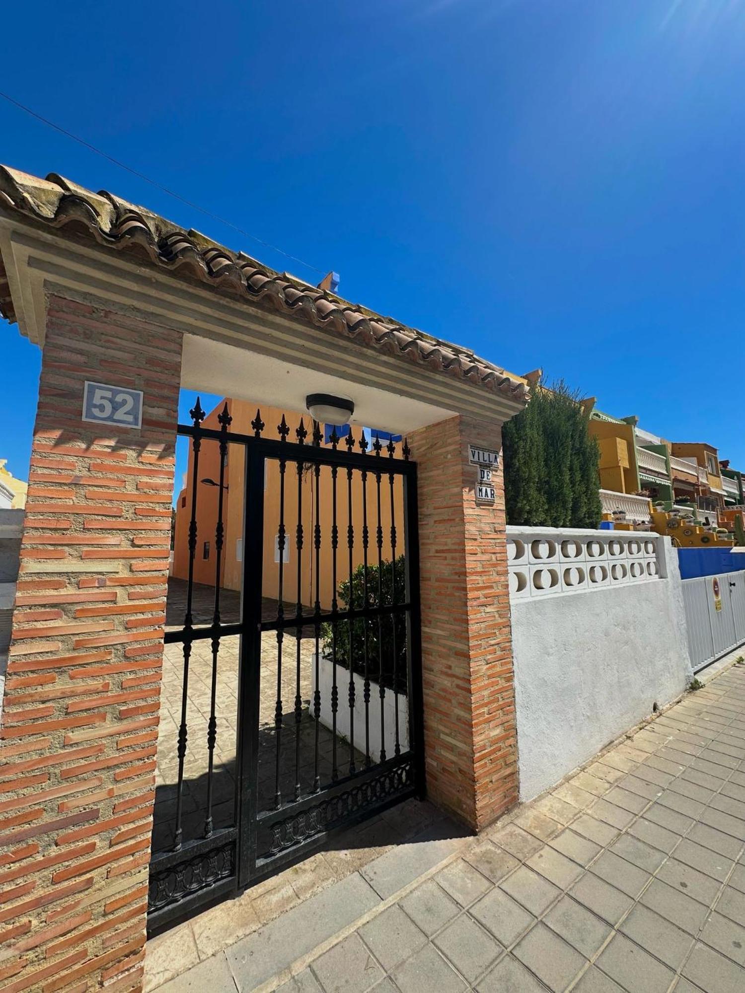 Apartamento Barbacoa, Piscina Y Playa Пуебла де Фарналс Екстериор снимка