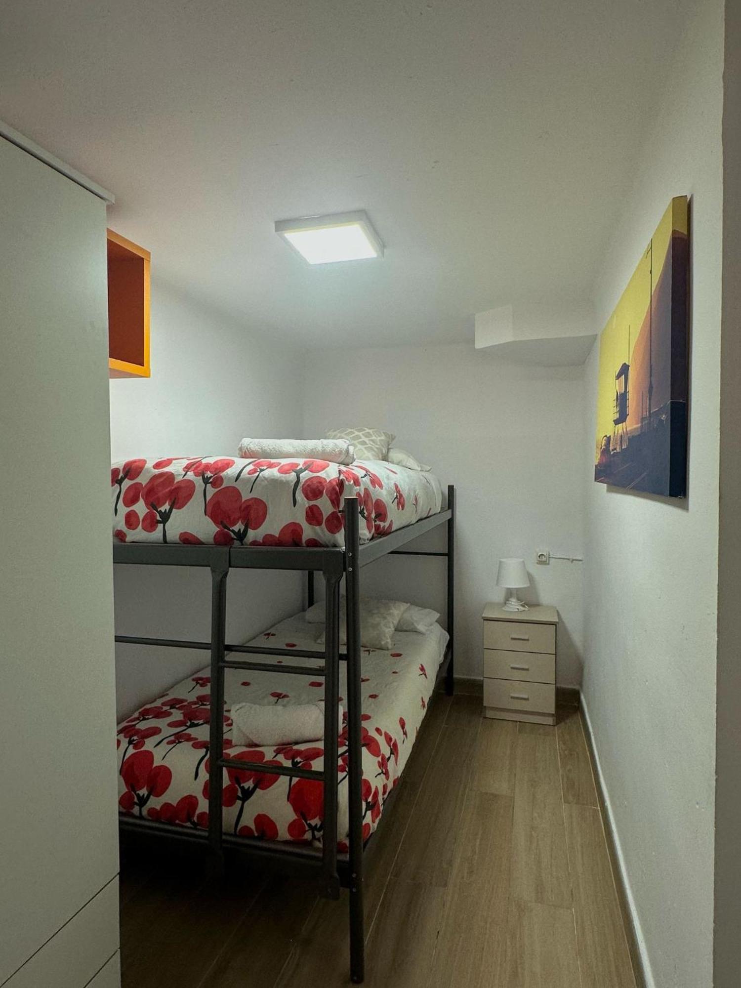 Apartamento Barbacoa, Piscina Y Playa Пуебла де Фарналс Екстериор снимка
